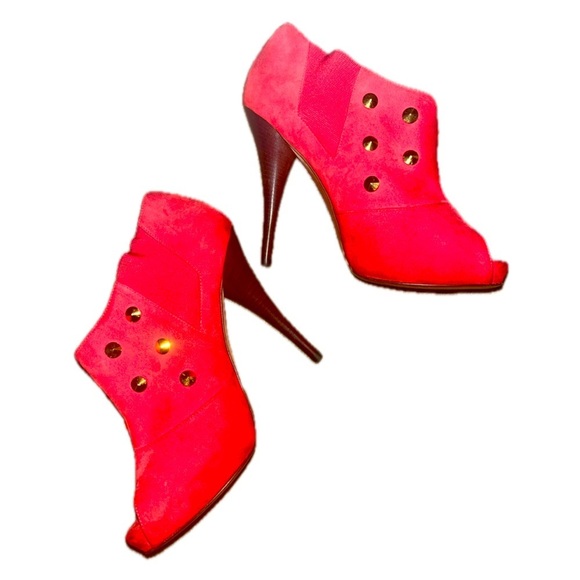 FENDI Red Studded Suede Platform Ankle heels boots, Size 36 US 5.5 - Picture 3 of 13